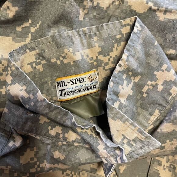 Mil Spec Plus Digital Combat Shirt - Picture 10 of 16